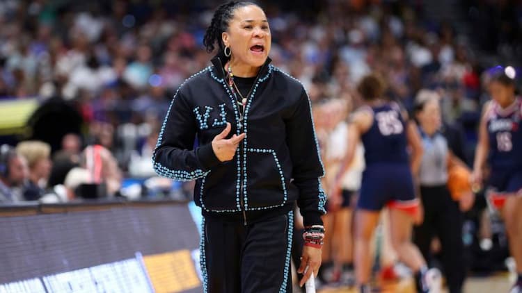 Qui est Dawn Staley La fortune d’une star choque ses fans : un trésor caché révélé du jour au lendemain 2026